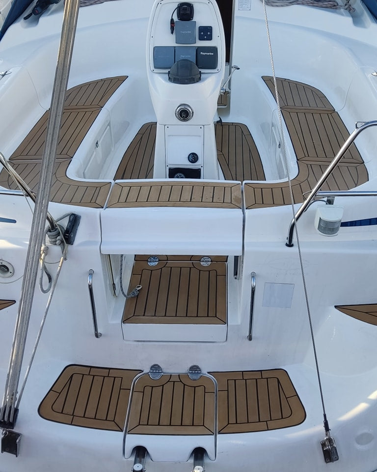 Bavaria 39. Bavaria Sailboat pvc synthetic teak deck- Free sample and quote request