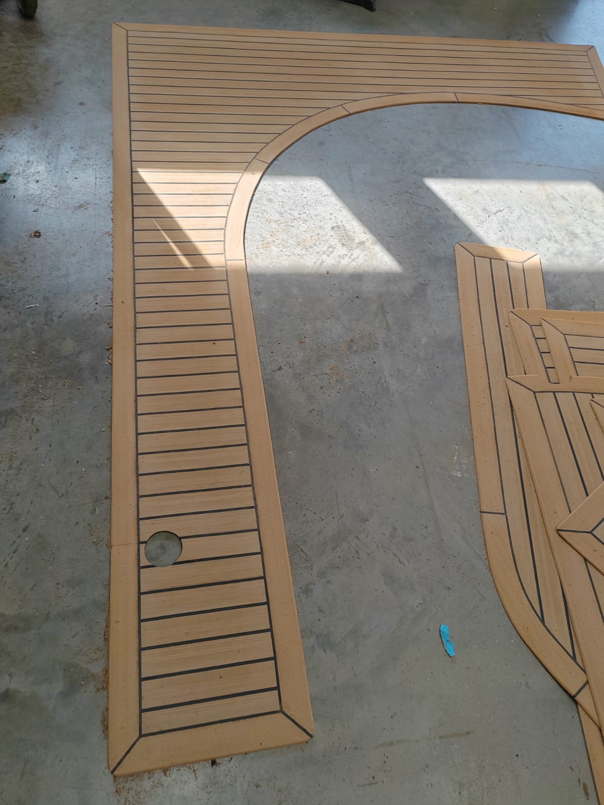 Crianchi Endurance 34 Zaffiro pvc synthetic teak deck- Free sample and quote request