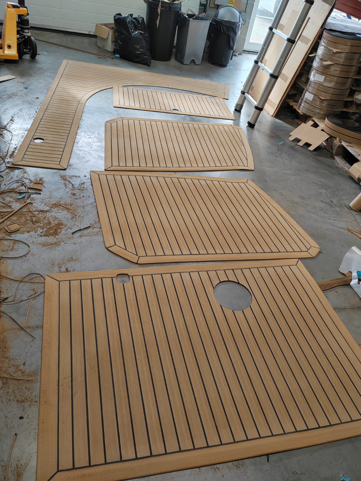 Crianchi Endurance 34 Zaffiro pvc synthetic teak deck- Free sample and quote request