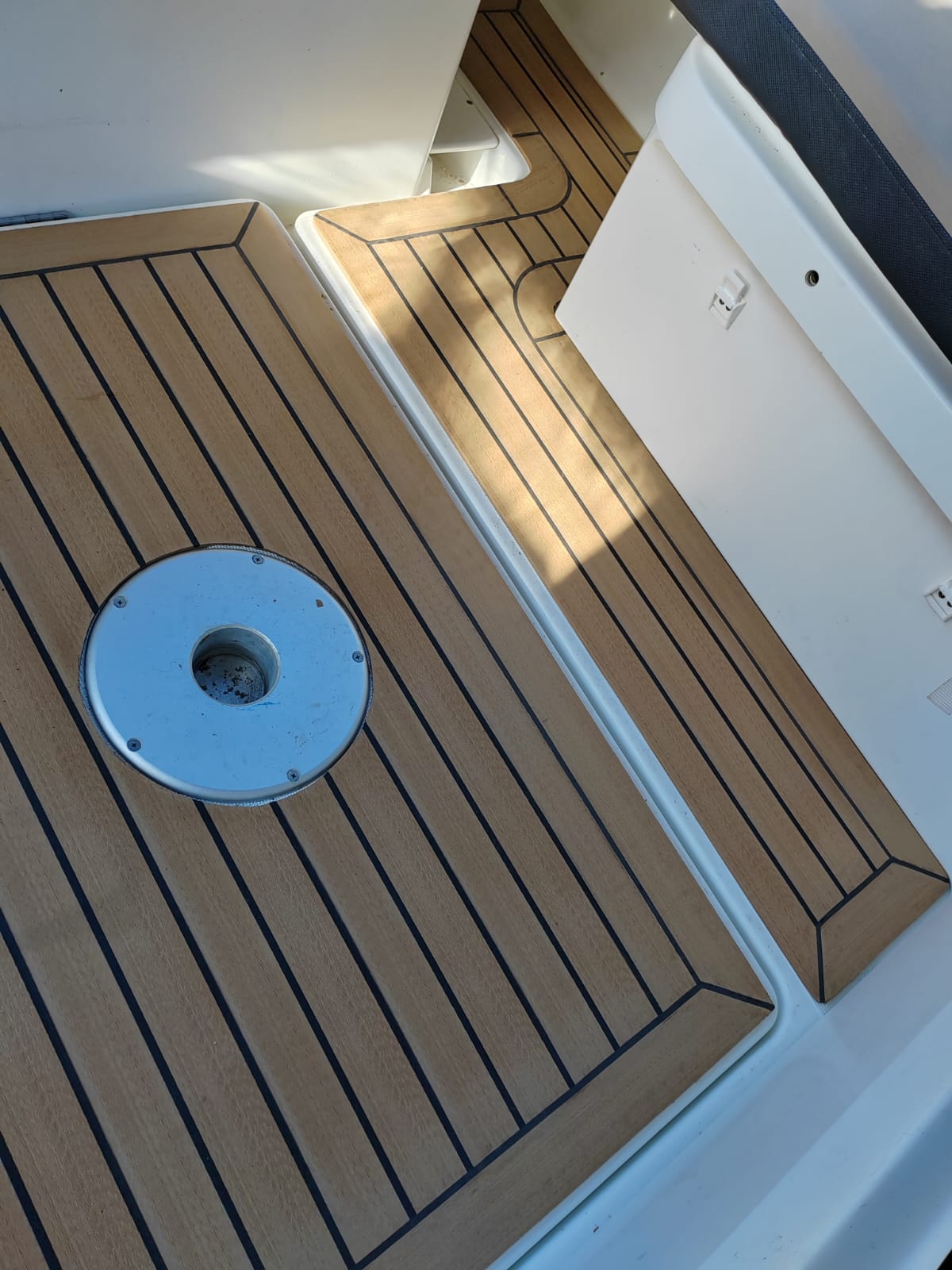 Jeanneau Merry Fisher 795 powerboat pvc synthetic teak deck- Free sample and quote request