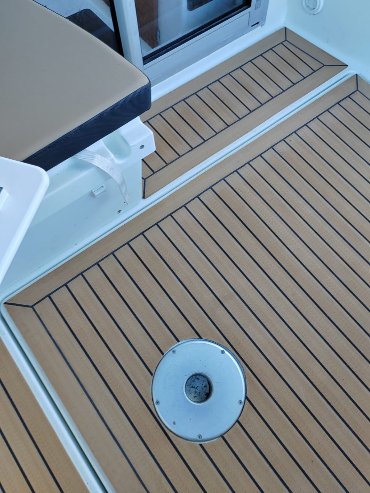 Jeanneau Merry Fisher 795 powerboat pvc synthetic teak deck- Free sample and quote request