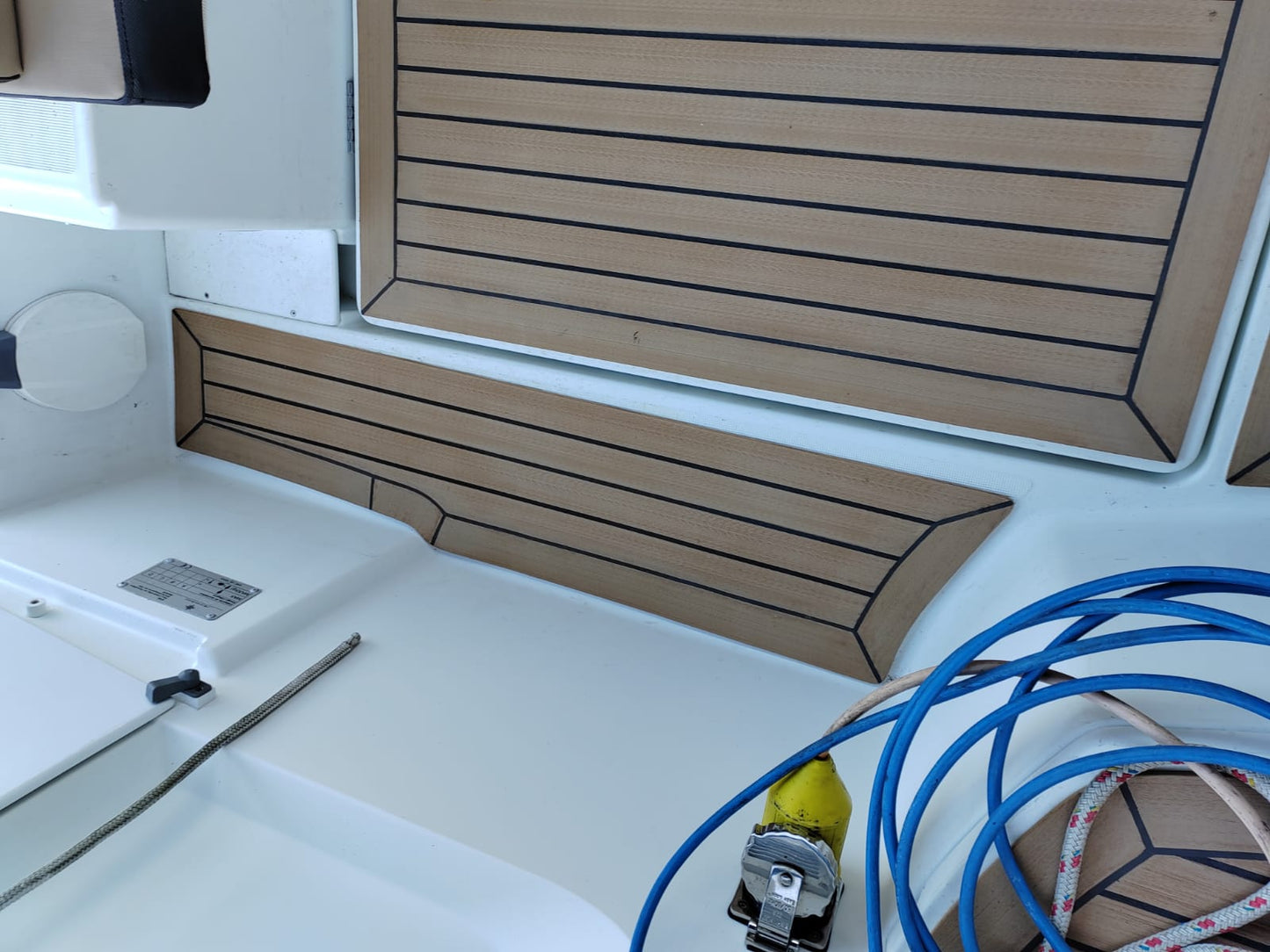 Jeanneau Merry Fisher 795 powerboat pvc synthetic teak deck- Free sample and quote request