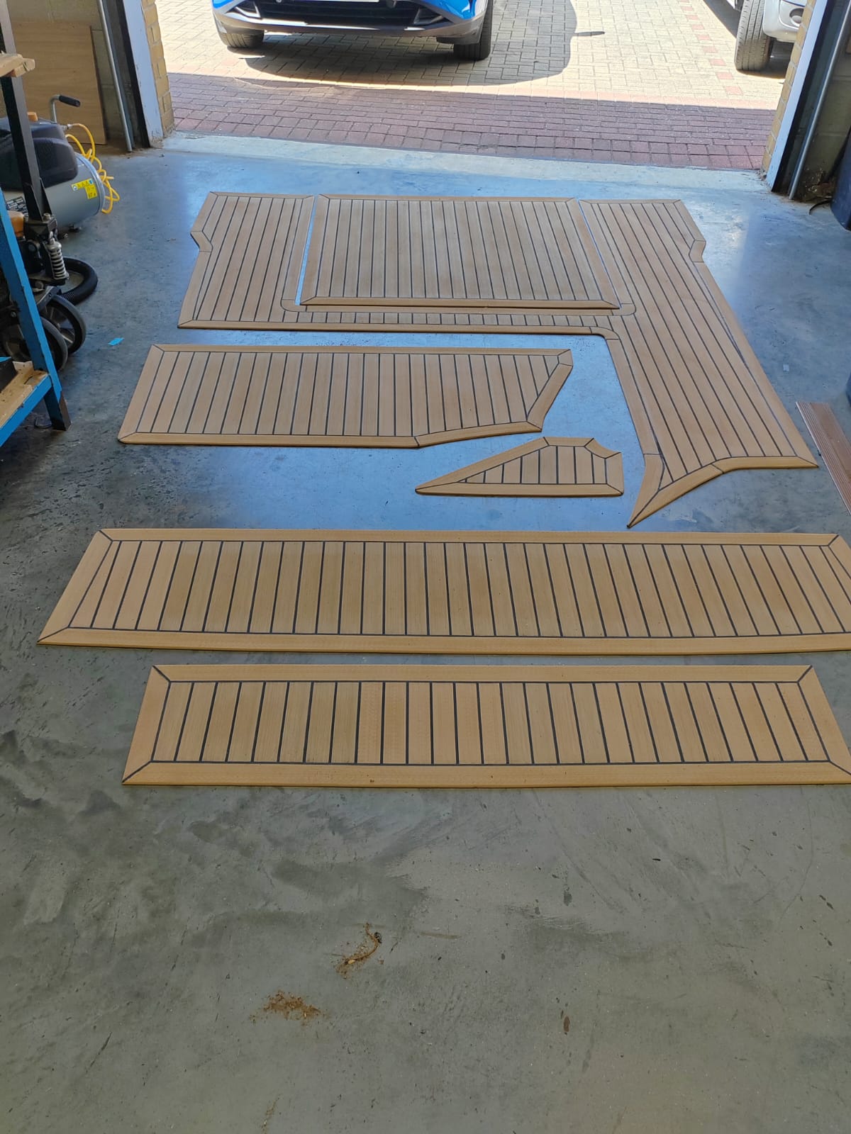 Searay 220 Sundancer pvc synthetic teak deck- Free sample and quote request