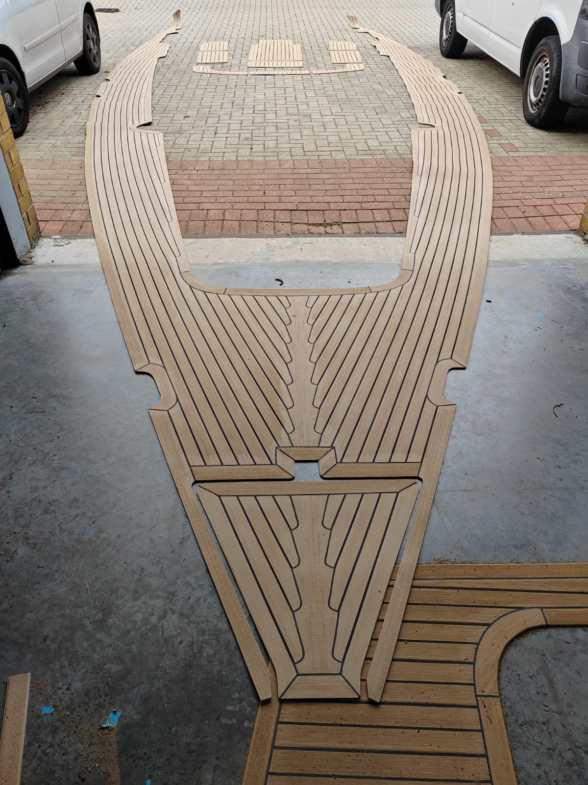 Teektrue certified PVC synthetic teak decking